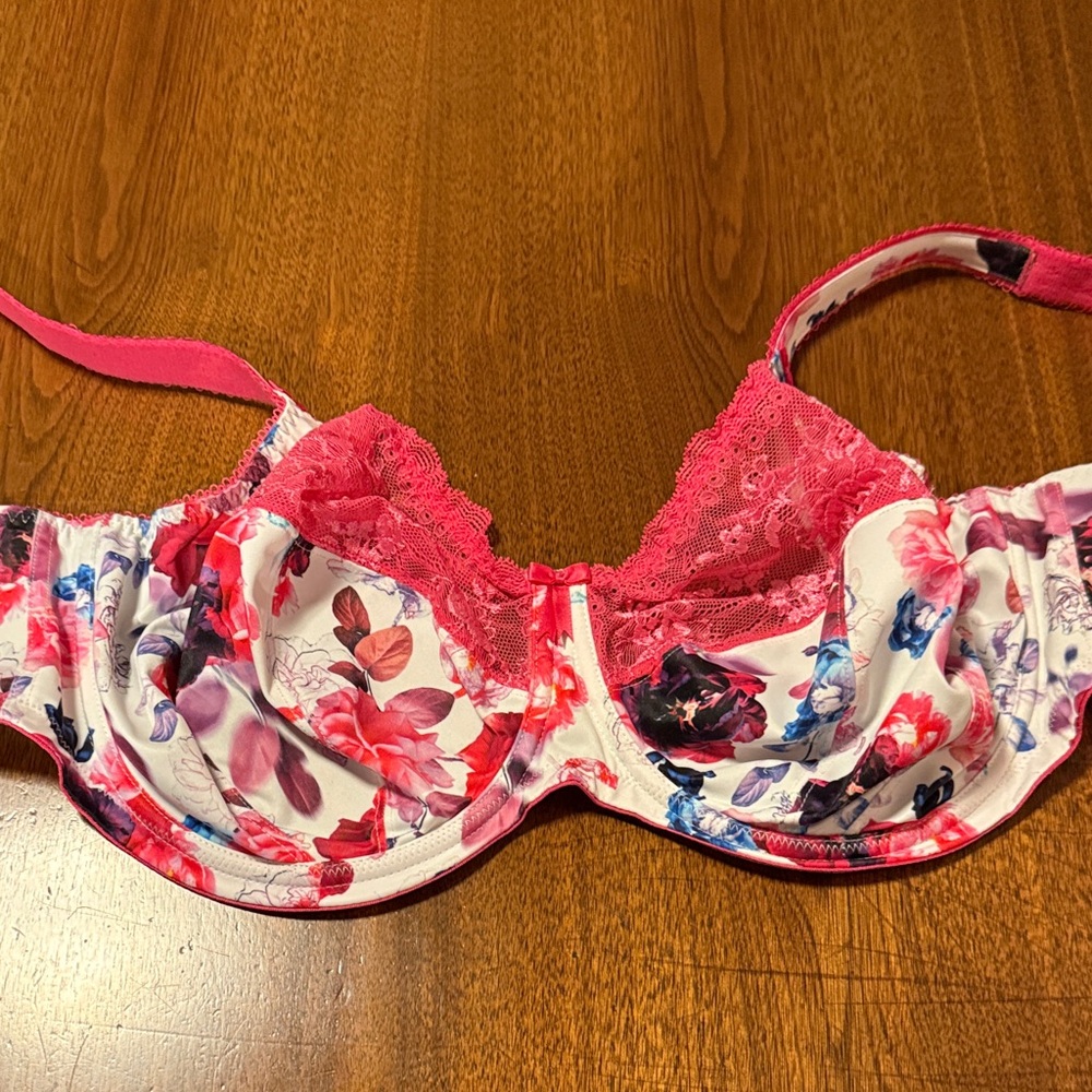 Elomi Floral Lace Underwire Bra - Pink and Red